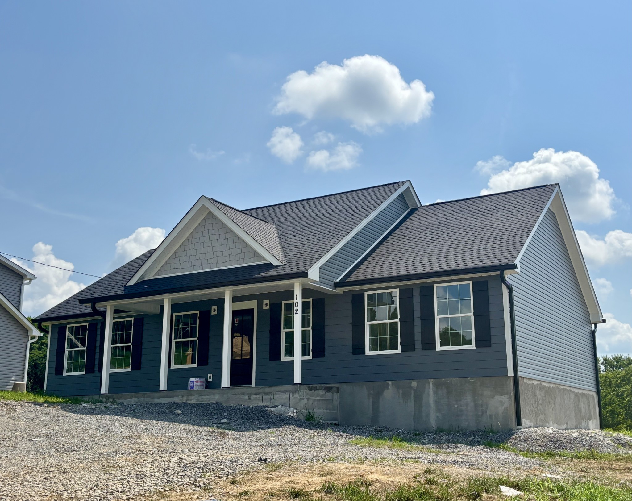 102 Alice Preston Loop