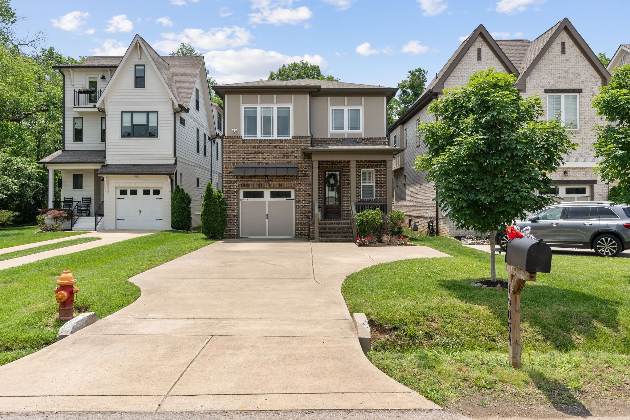 1905A Kimbark Dr
