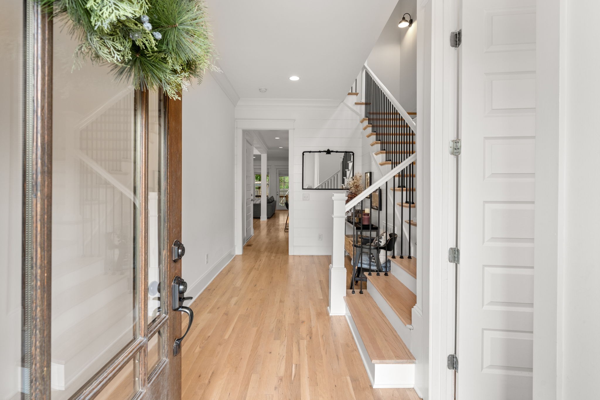 1905A Kimbark Dr