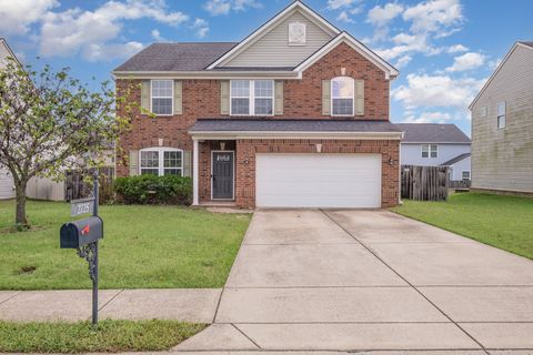 2725 Apple Cross Ct Murfreesboro TN 37127