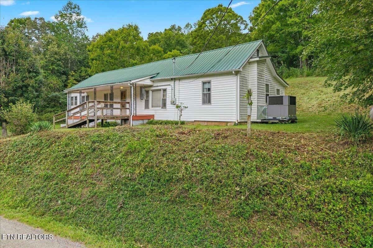 1352 Wilson Station Rd