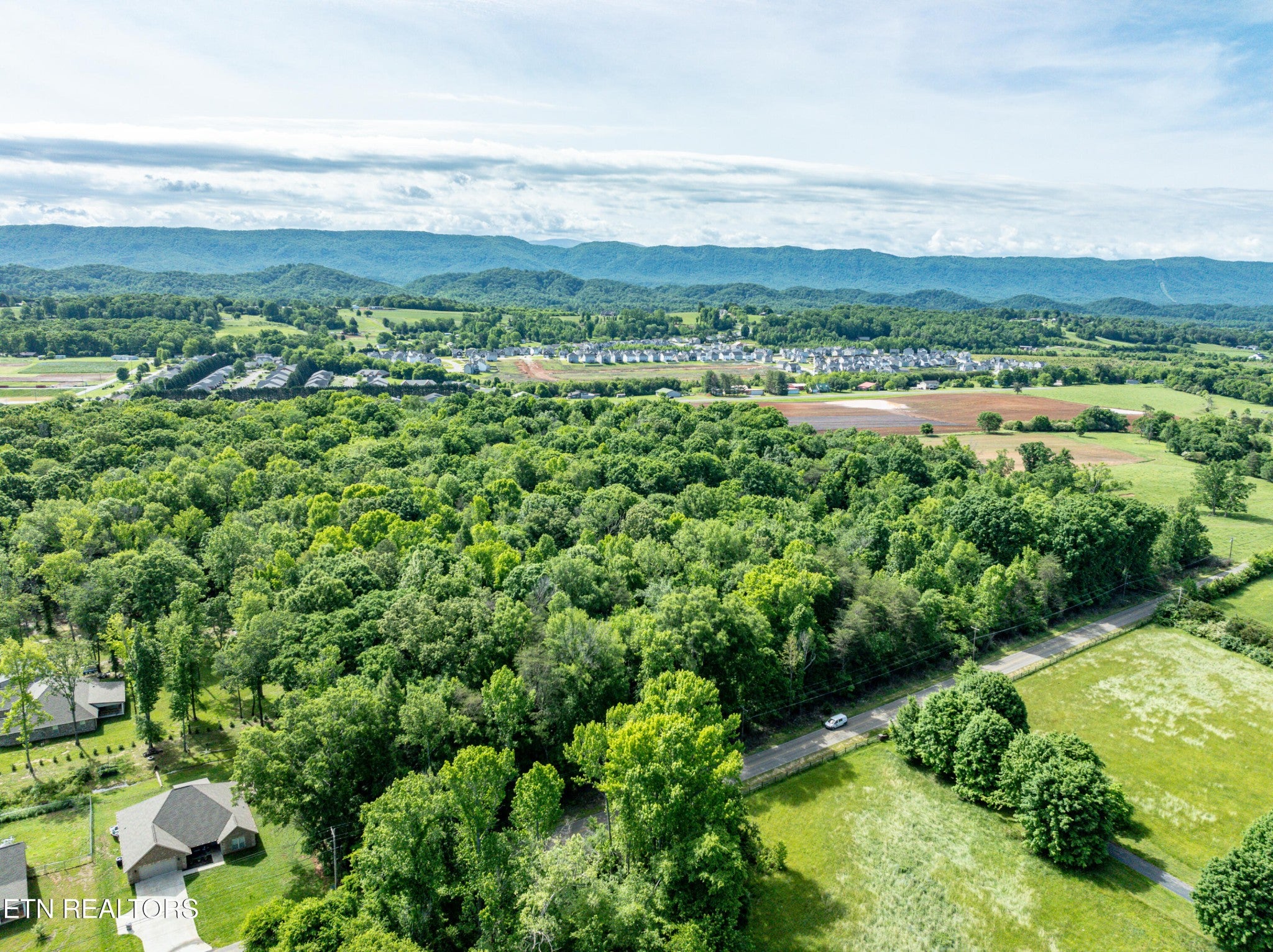 2738 Carpenters Grade Rd