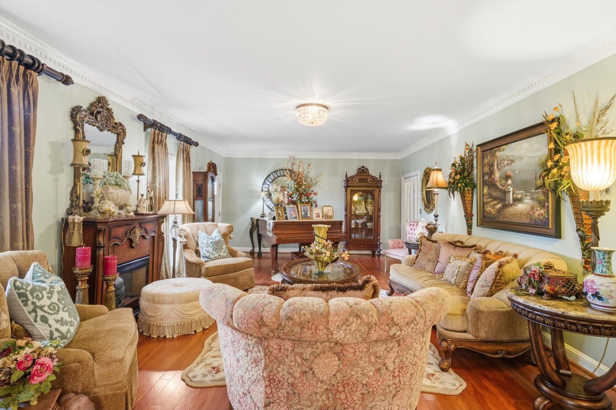 715 Harren Court