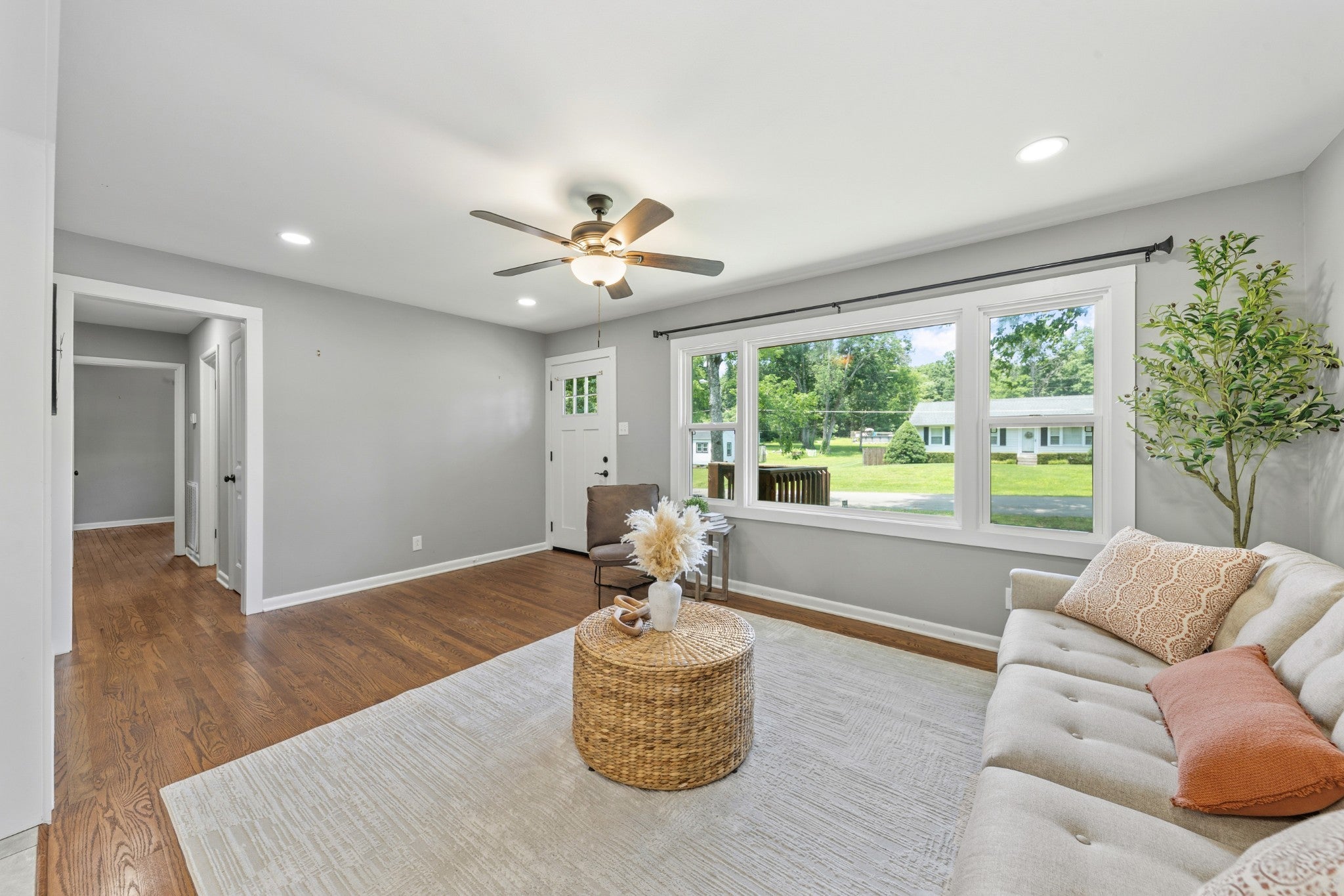 916 Battery Dr
