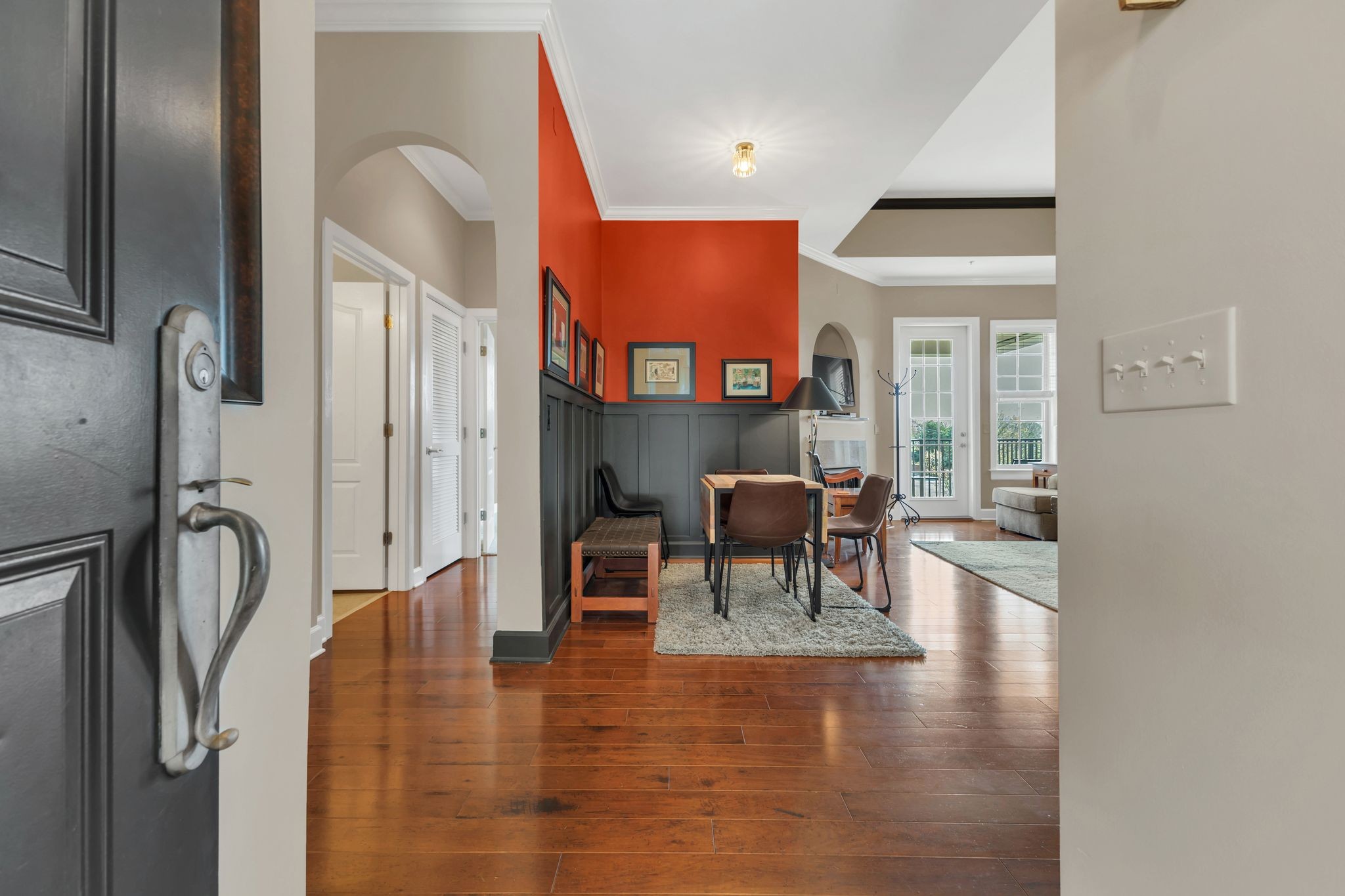 307 Seven Springs Way 402