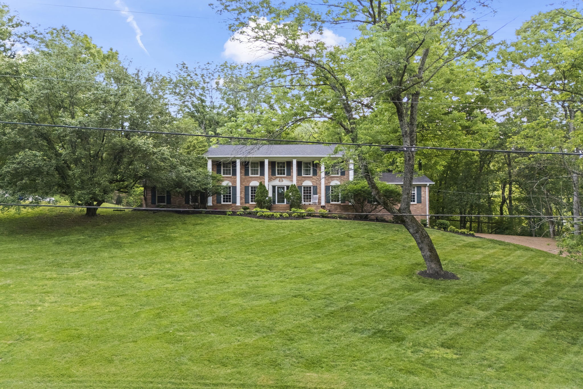 881 Lakemont Dr