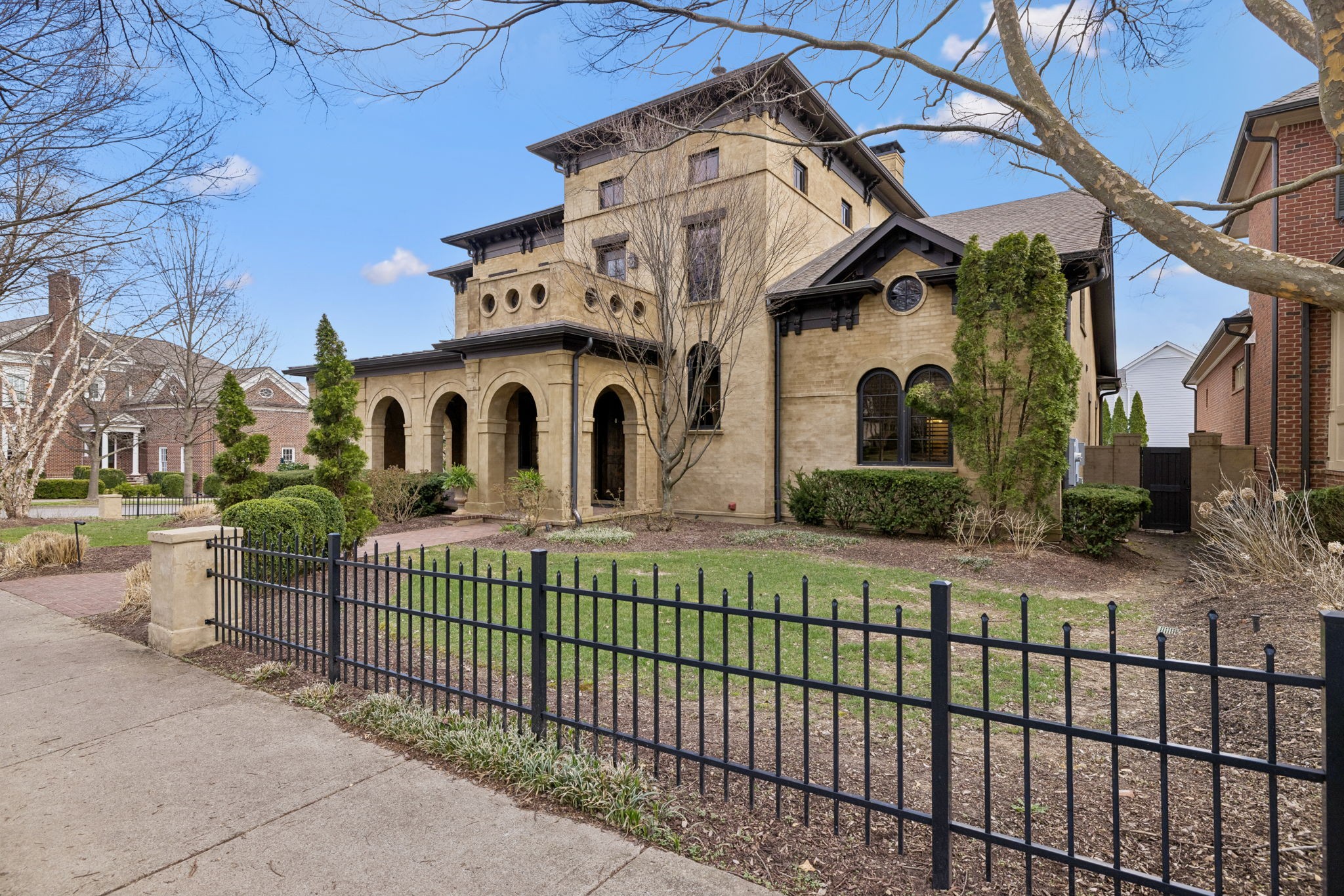 1606 Championship Blvd