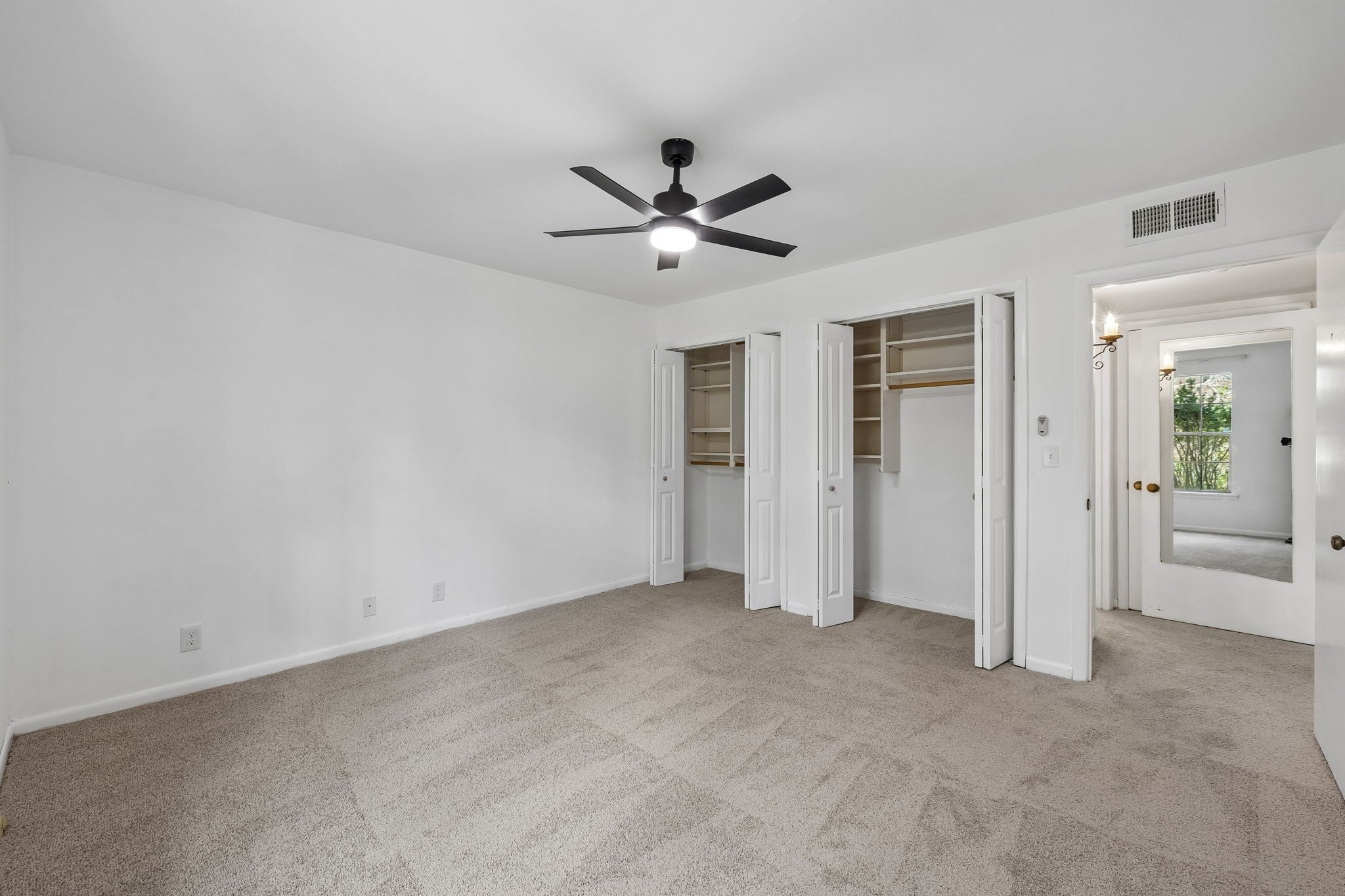 2116 Hobbs Rd N-11