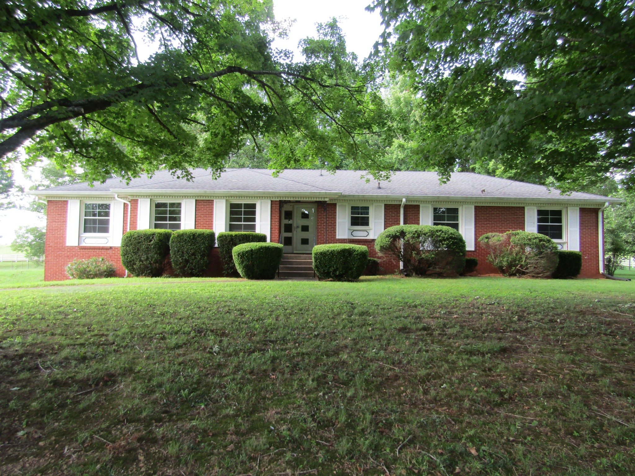 2108 Powell Ln