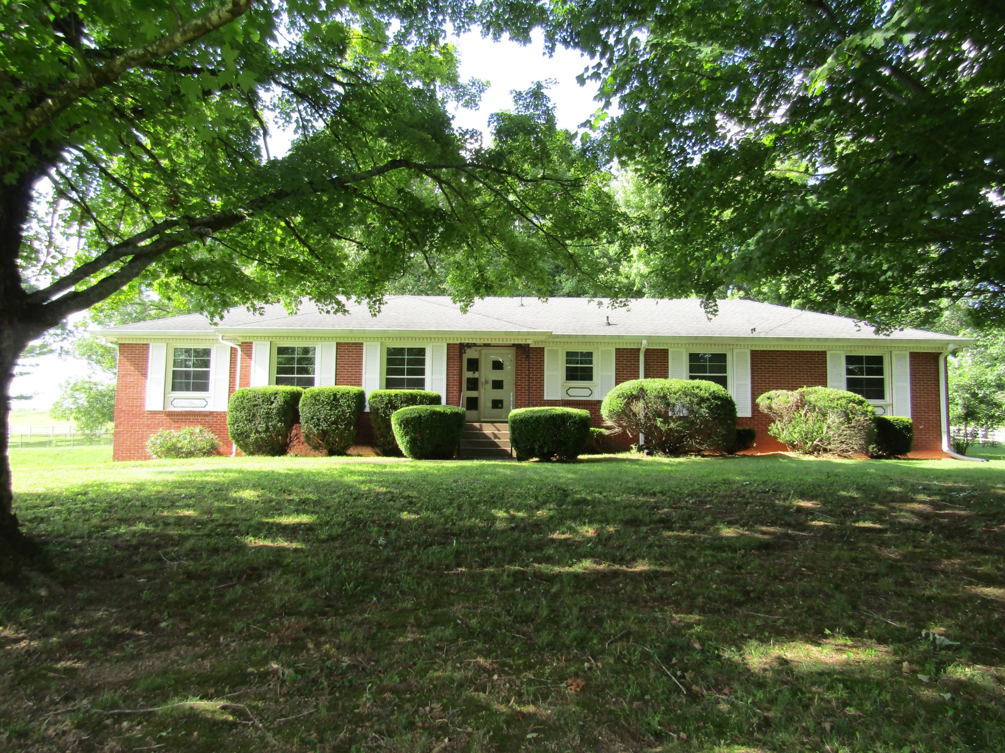 2108 Powell Ln