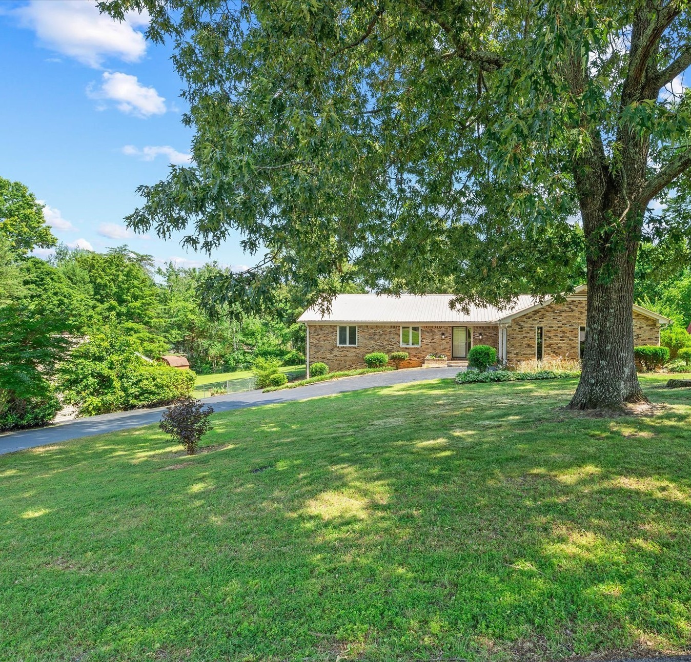 845 Pen Oak Dr