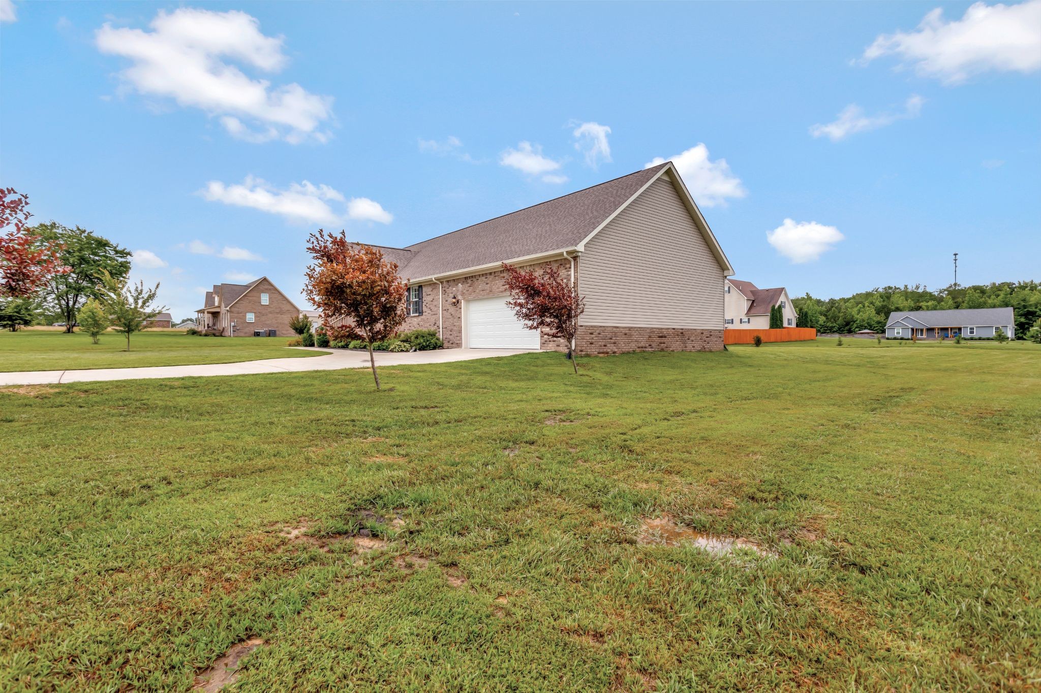 288 Springwater Dr