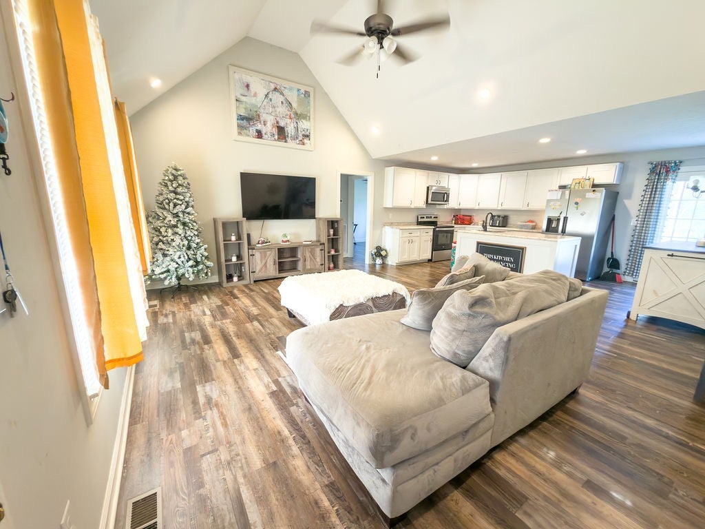 392 Scott Rd
