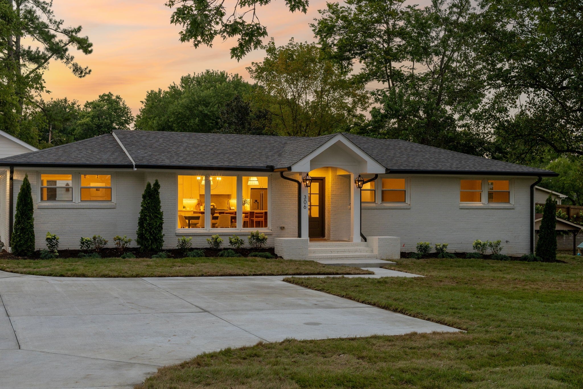 306 Randall Dr