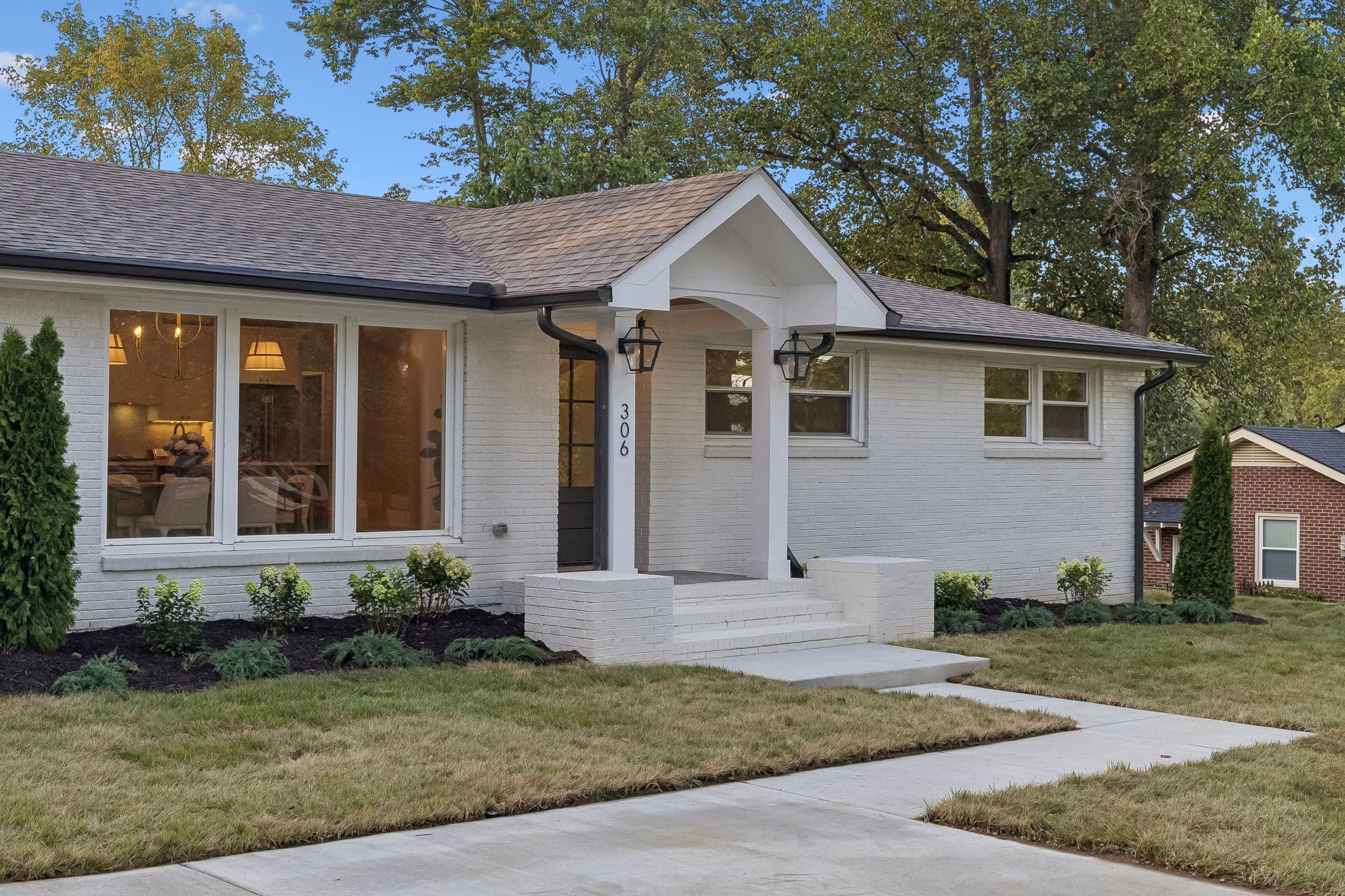 306 Randall Dr