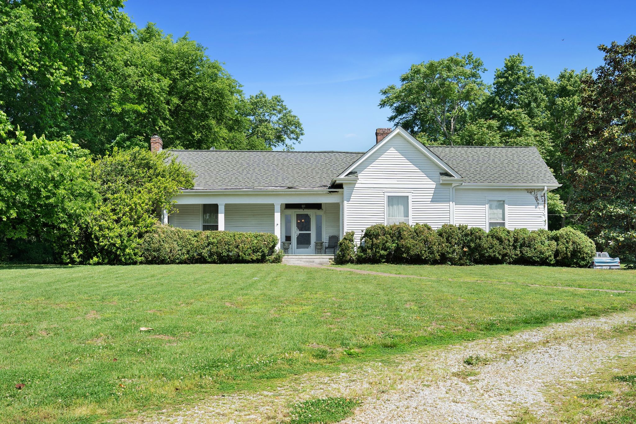 2033 Carters Creek Pike
