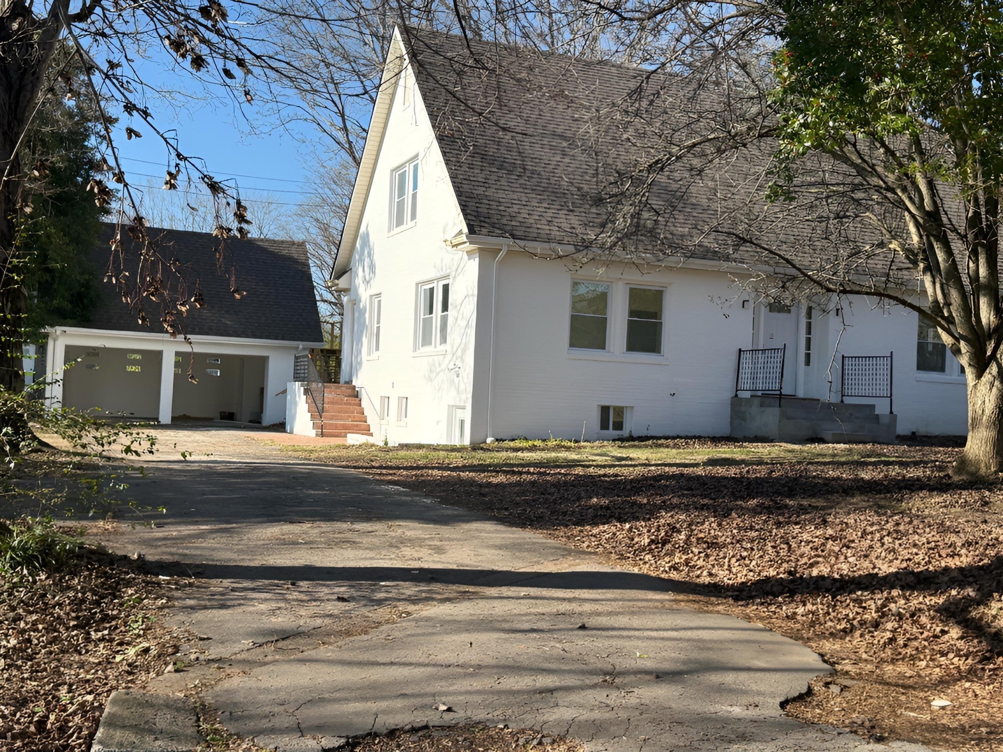 103 Springer Dr