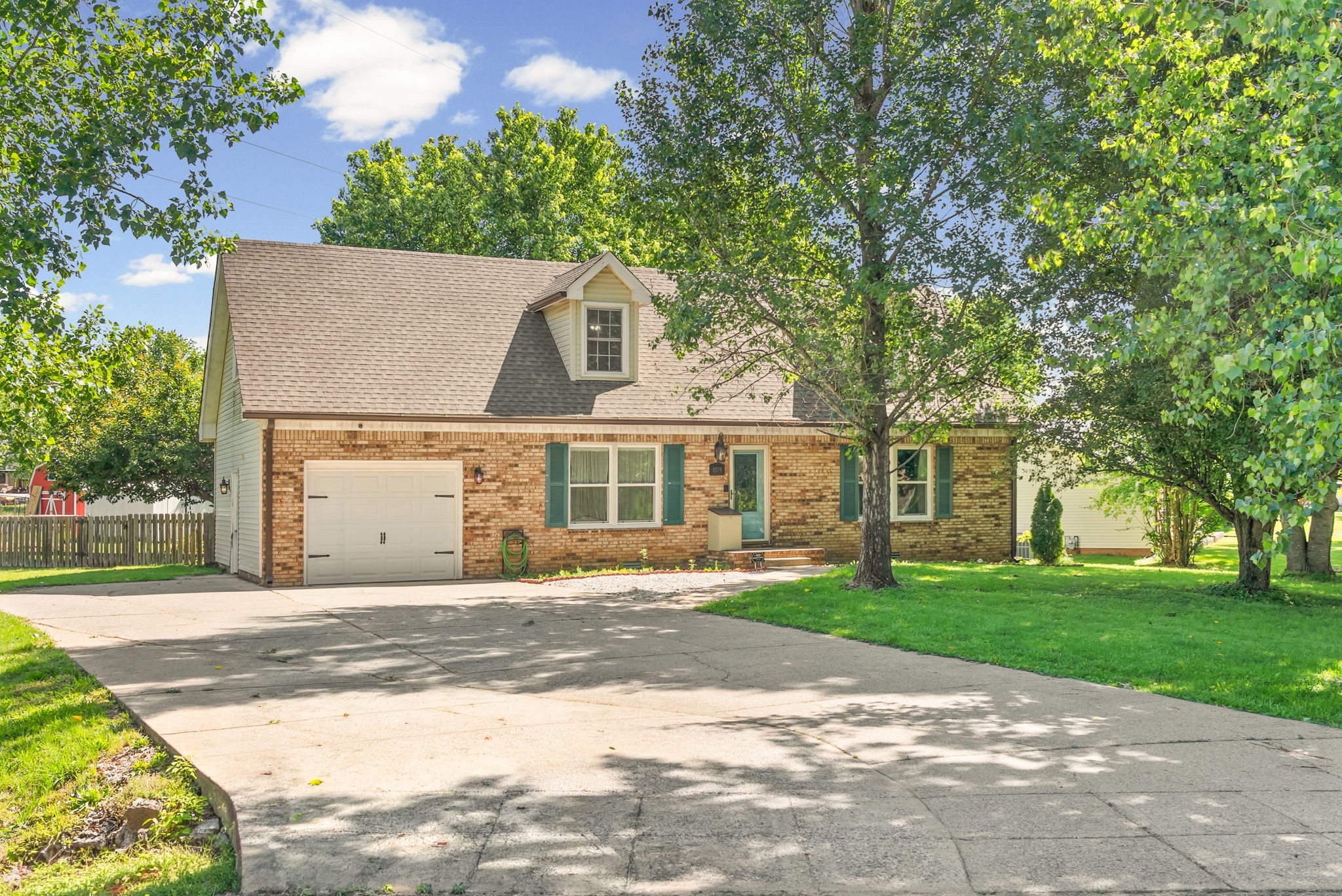 1579 Barrett Dr