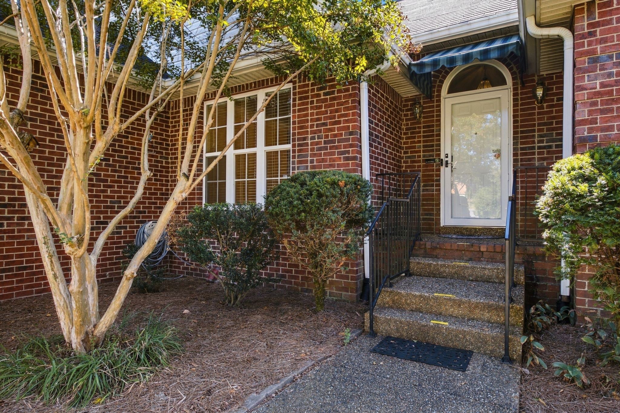 3-bed listing at 4952 Tulip Grove Ln, Hermitage