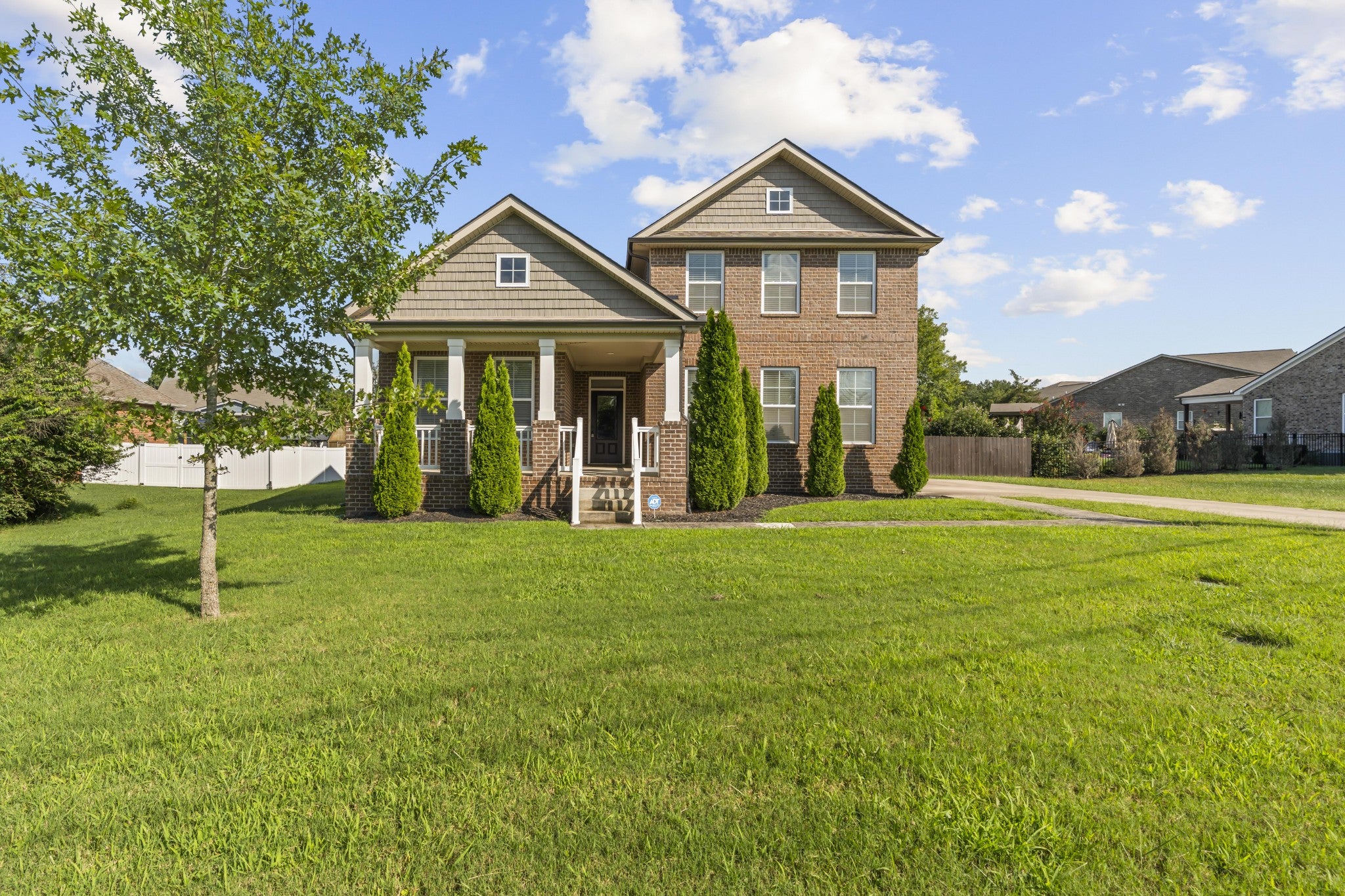 303 Twelve Oaks Ln