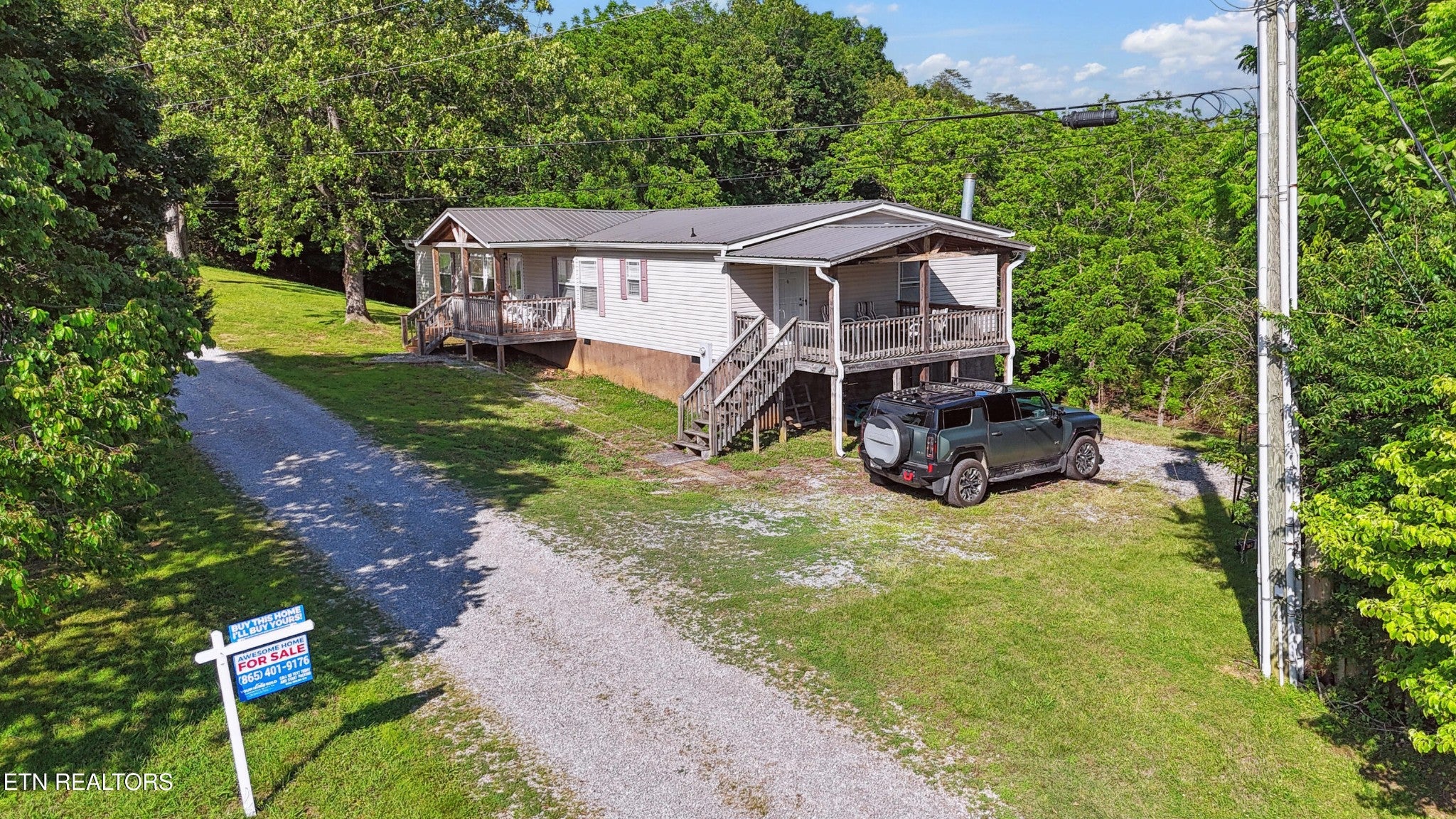 1366 Paradise Lane