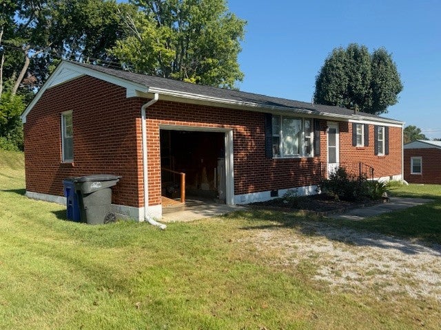 2004 Wedgewood Dr - Photo 3