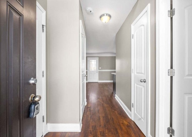 1103 Medallion Ct