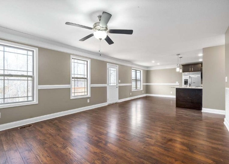 1103 Medallion Ct