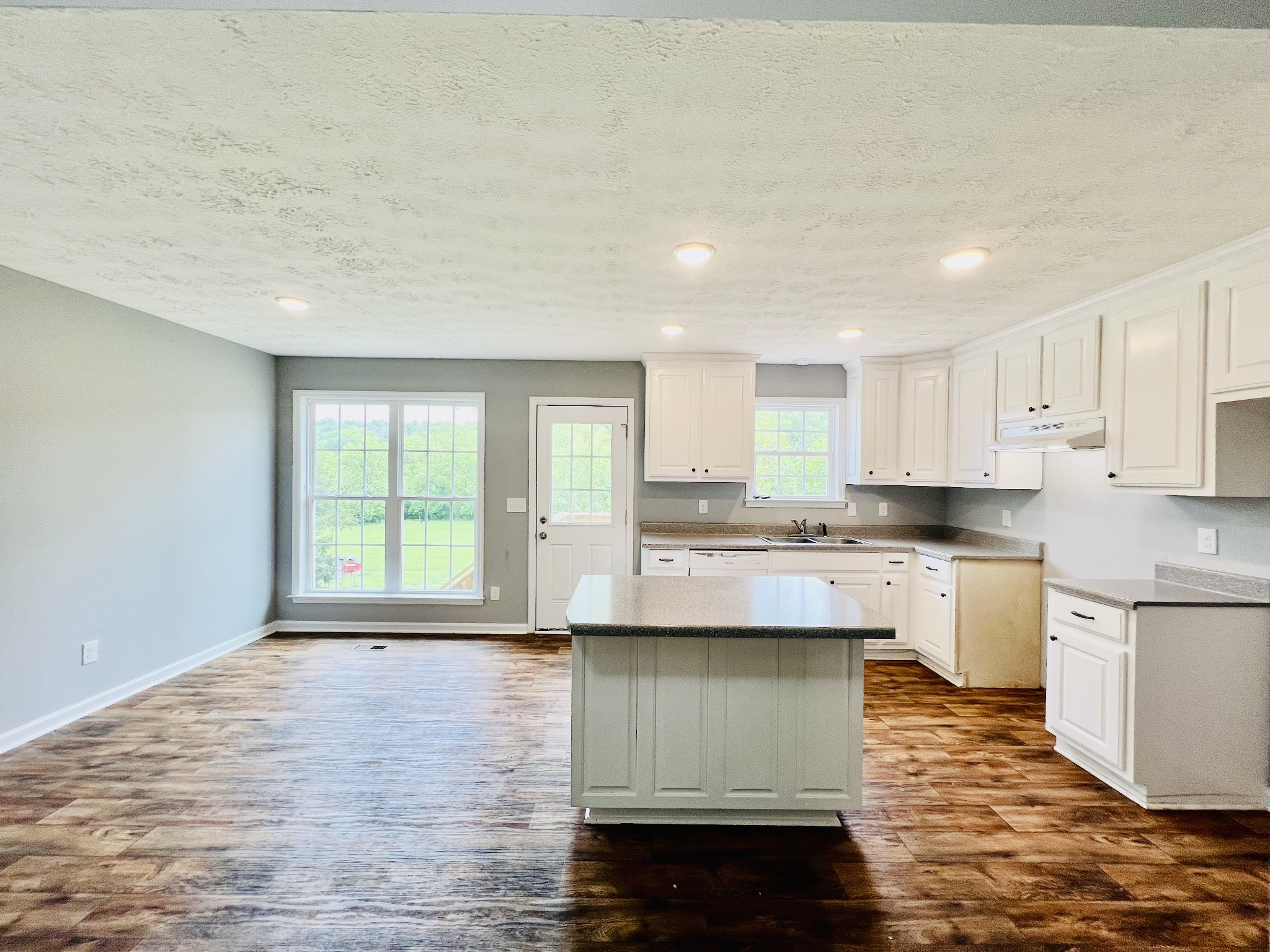 6 Short Creek Rd