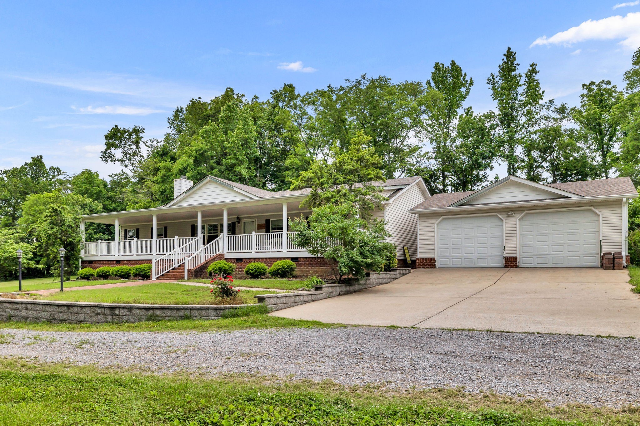 8239 Hawkins Rd