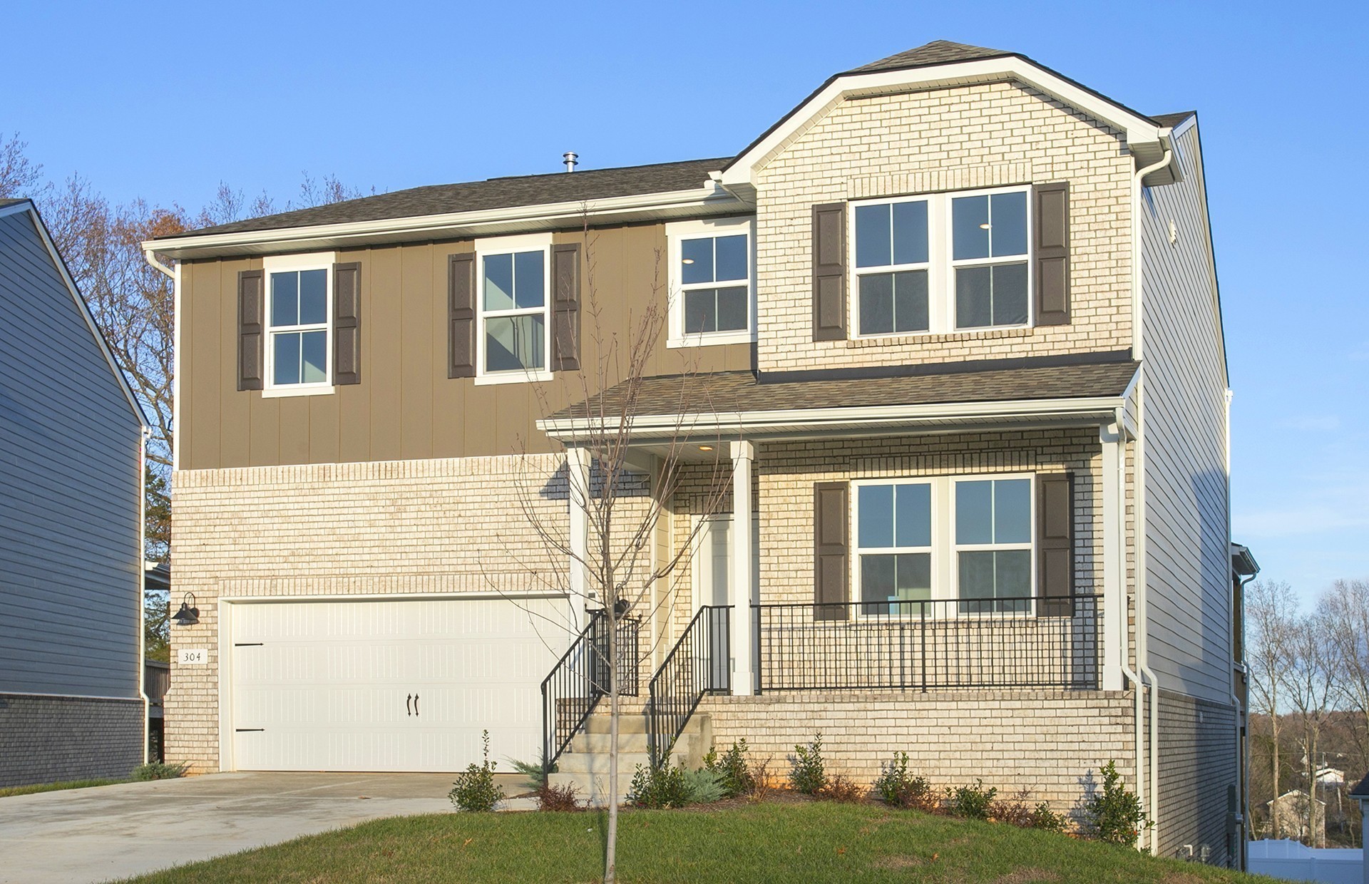 304 Deacon Ln