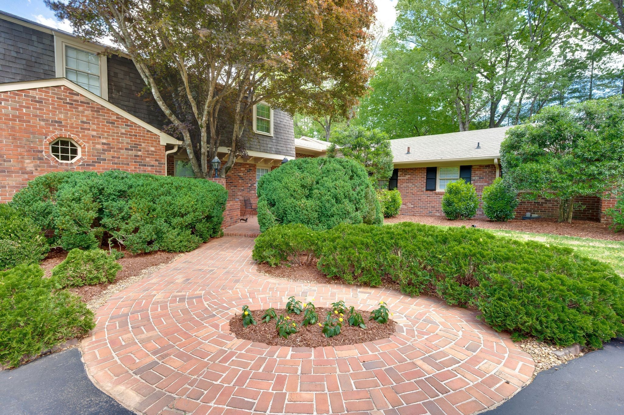 414 Bellwood Dr