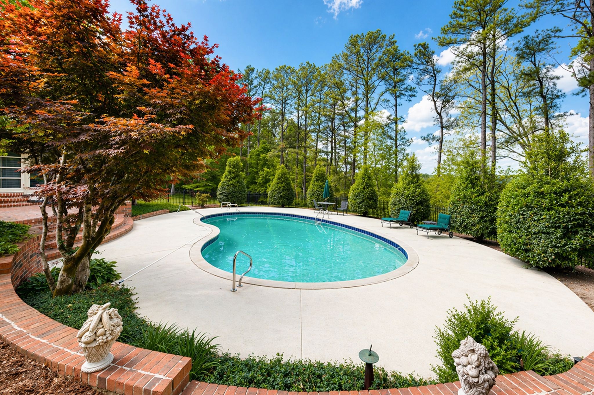 414 Bellwood Dr