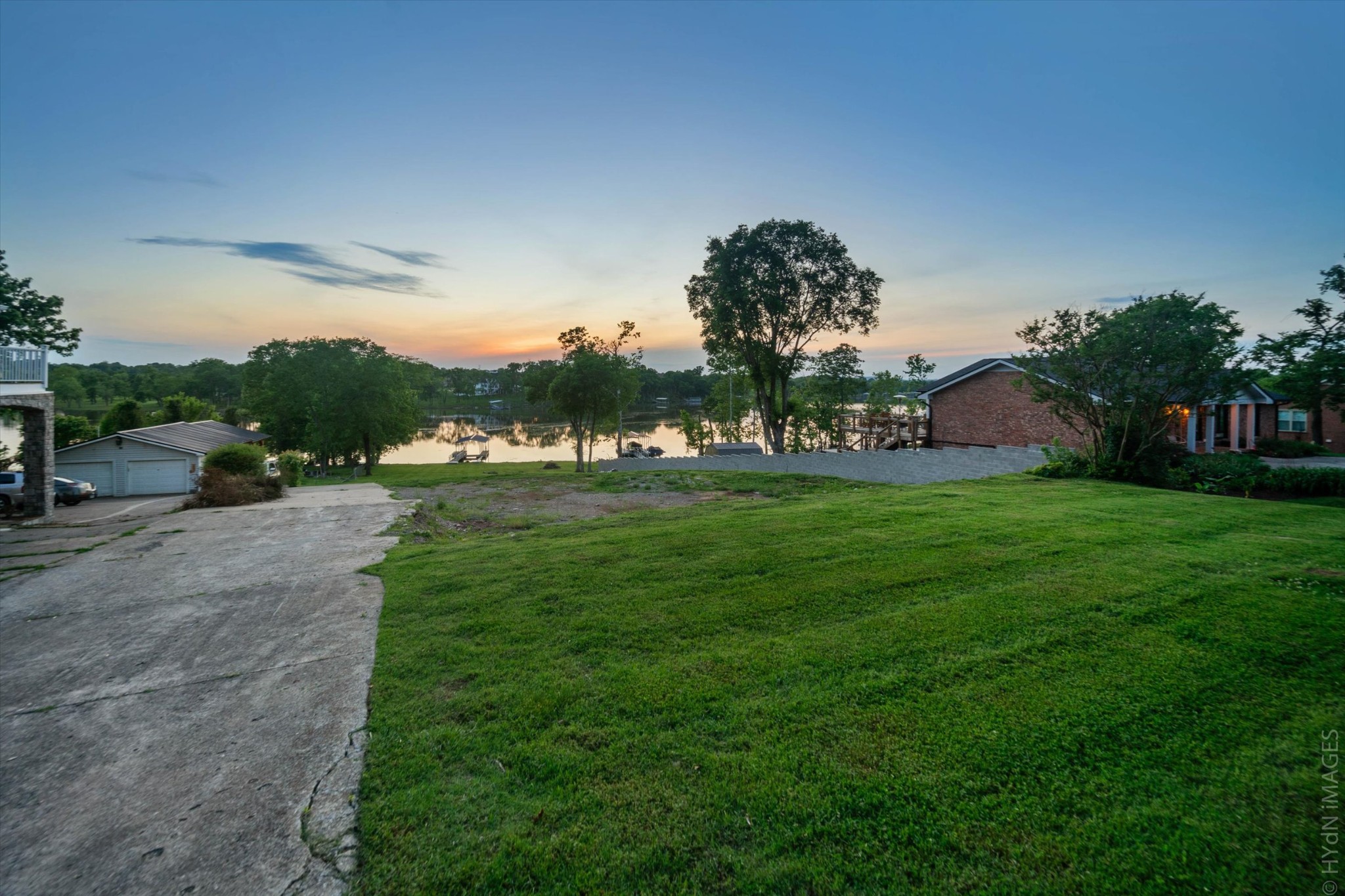 1096 Lock 4 Rd