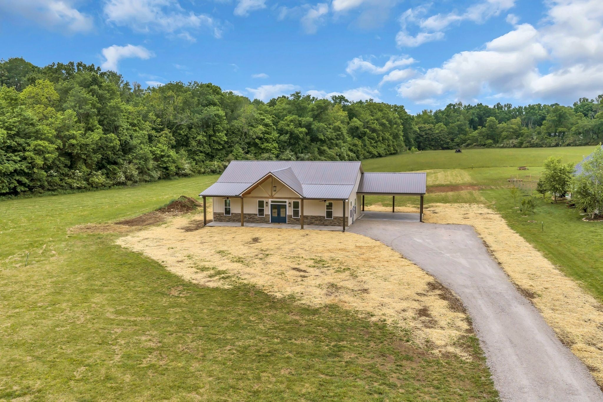682 E Piney Rd E