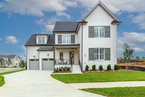 Photo of 2748 Otterham Dr, Thompsons Station, TN 37179 (MLS # 2447183)