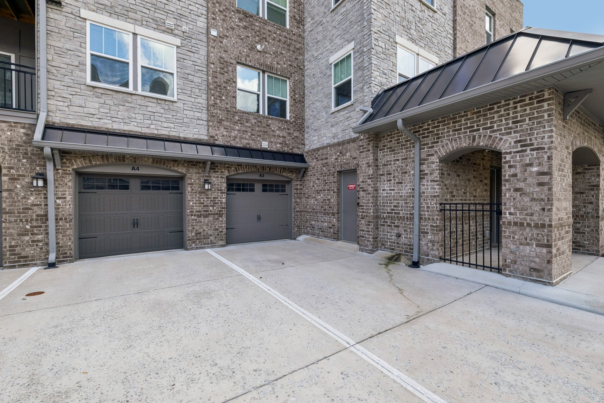 141 Saundersville Rd 1105