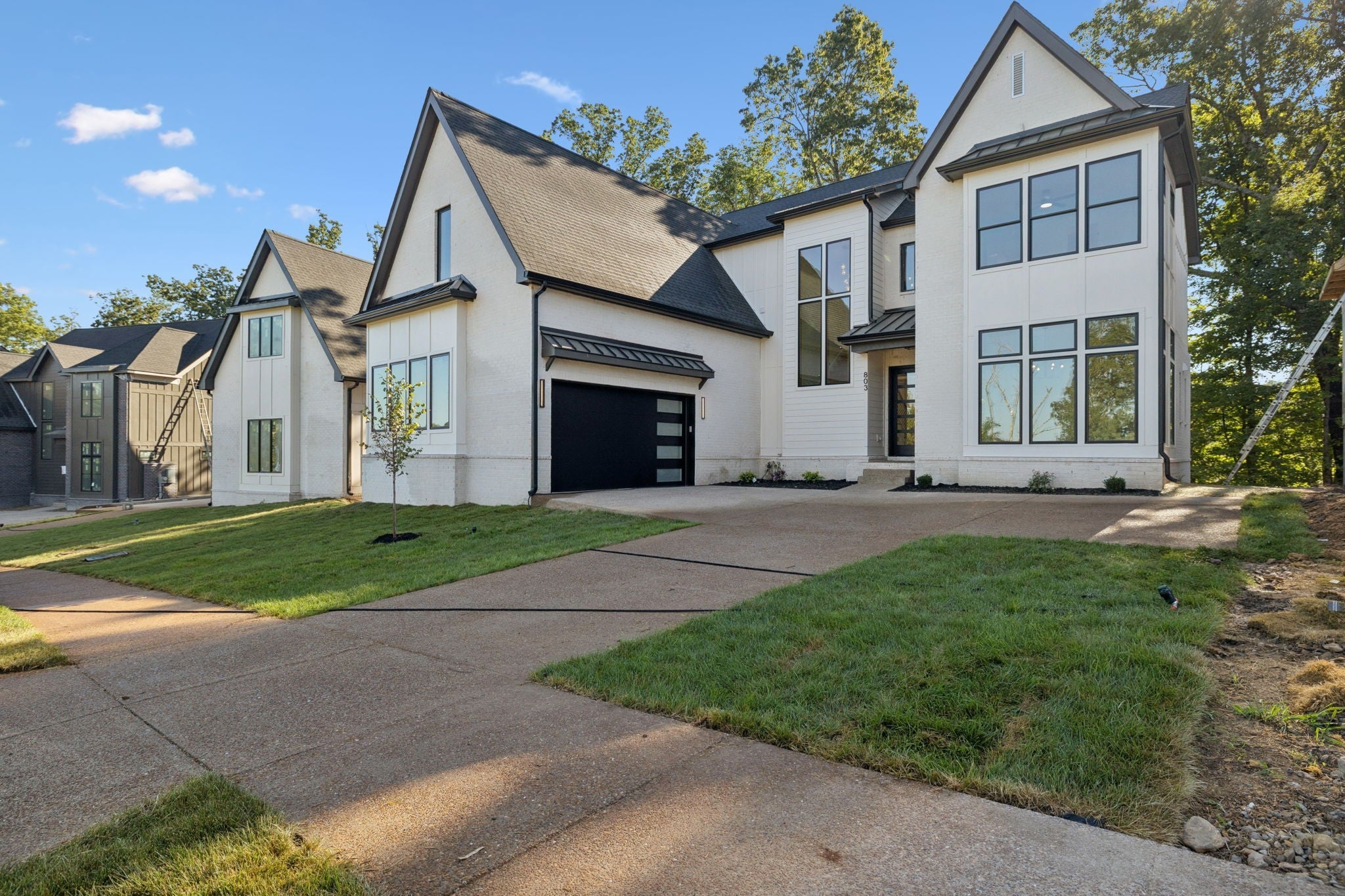775 Summit Oaks Ct, Nashville TN 37221 5-bed home, photo 2 of 60