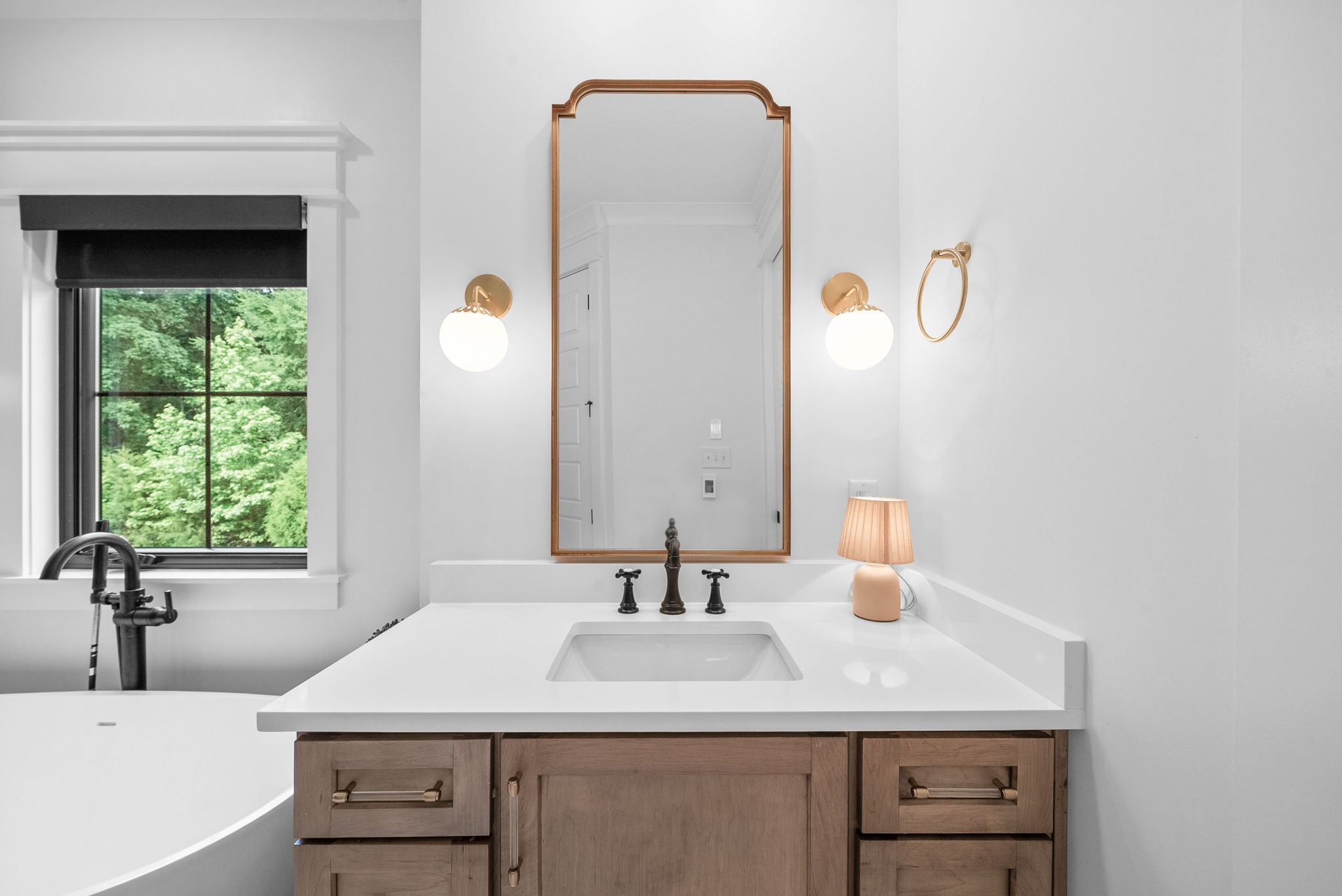 Clarksville, Tennessee 37043, United States, 4 Bedrooms Bedrooms, ,5 BathroomsBathrooms,Residential,Active,161513