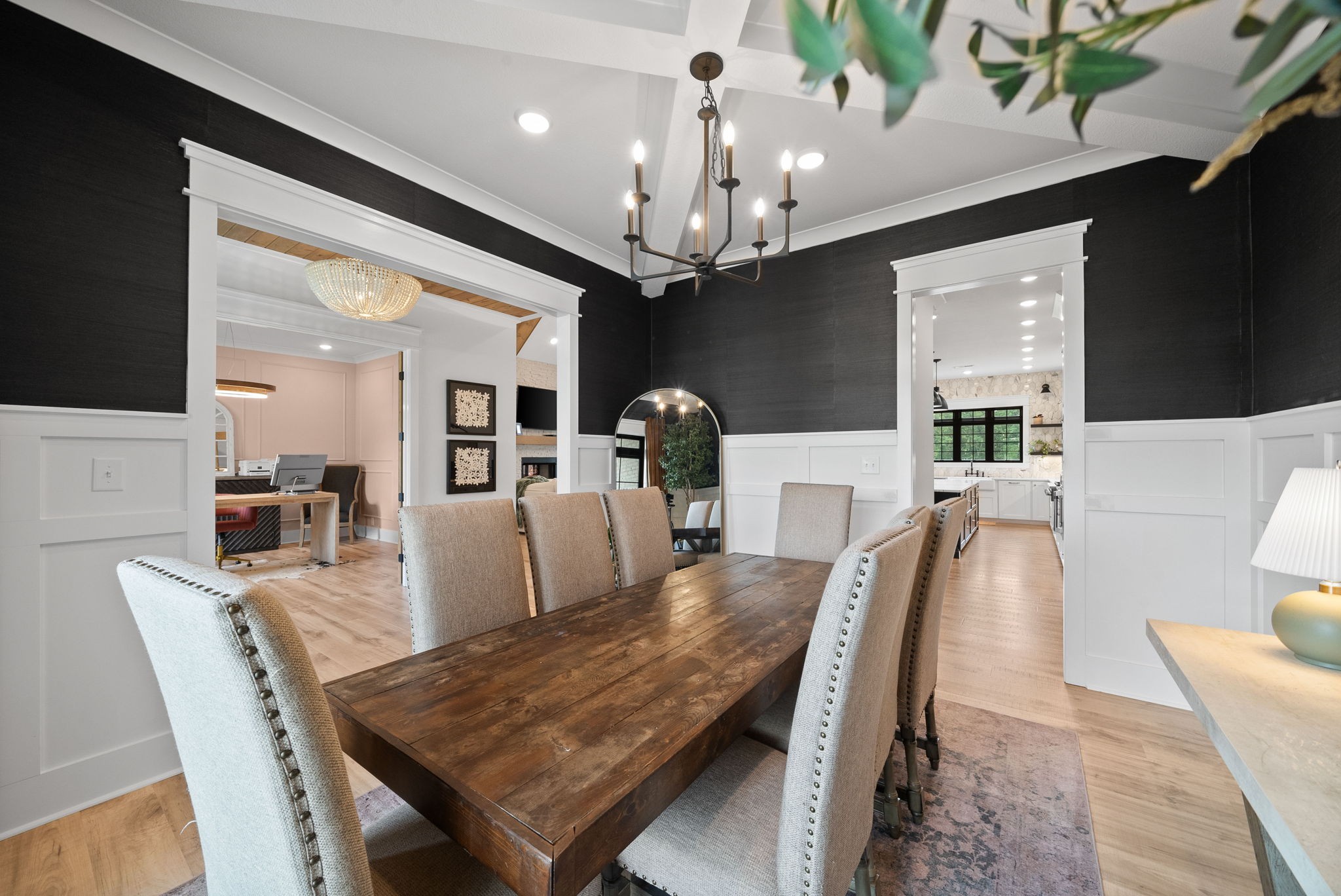 Clarksville, Tennessee 37043, United States, 4 Bedrooms Bedrooms, ,5 BathroomsBathrooms,Residential,Active,161513