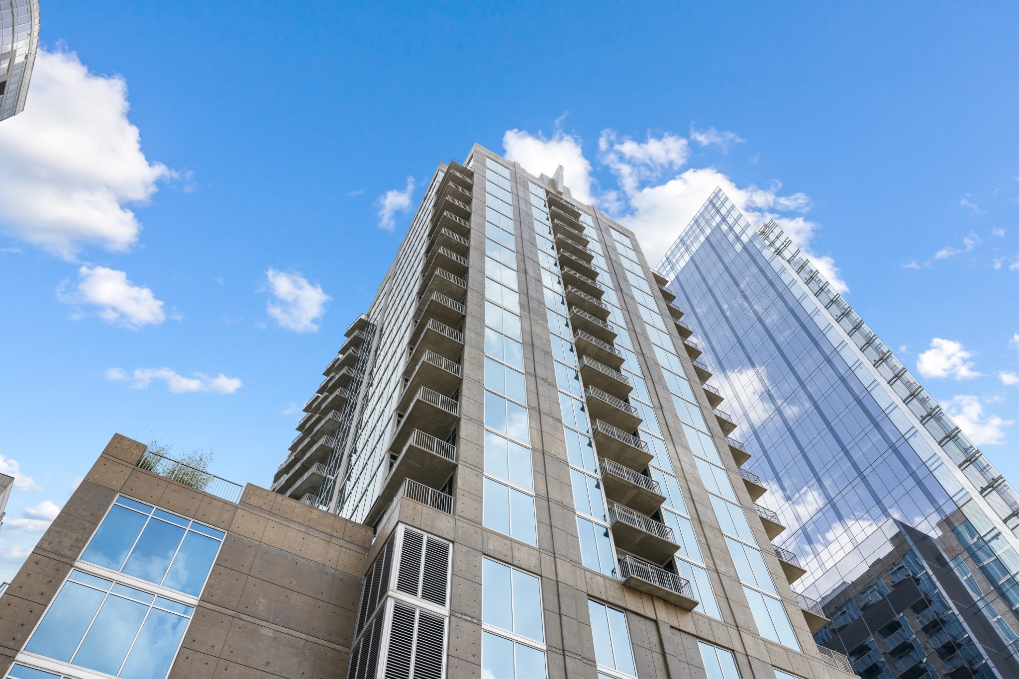 301 Demonbreun St 1307