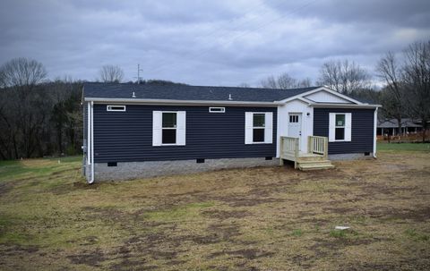 416 River St Hartsville TN 37074