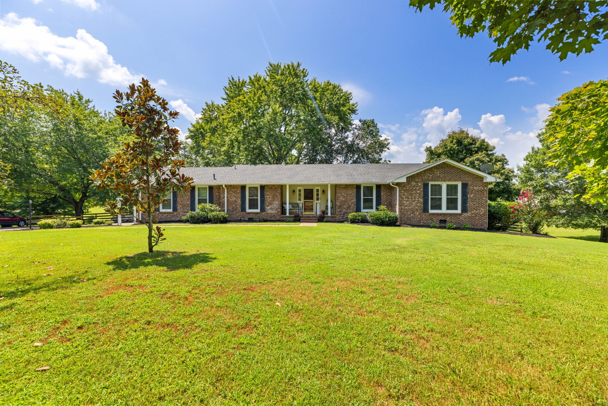 7367 Crow Cut Rd