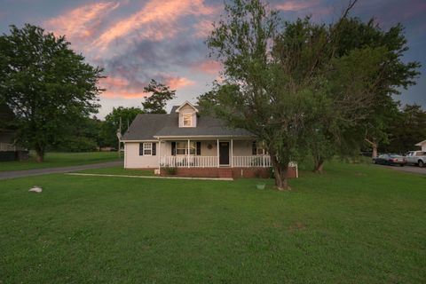 1304 Fairfield Pike Shelbyville TN 37160