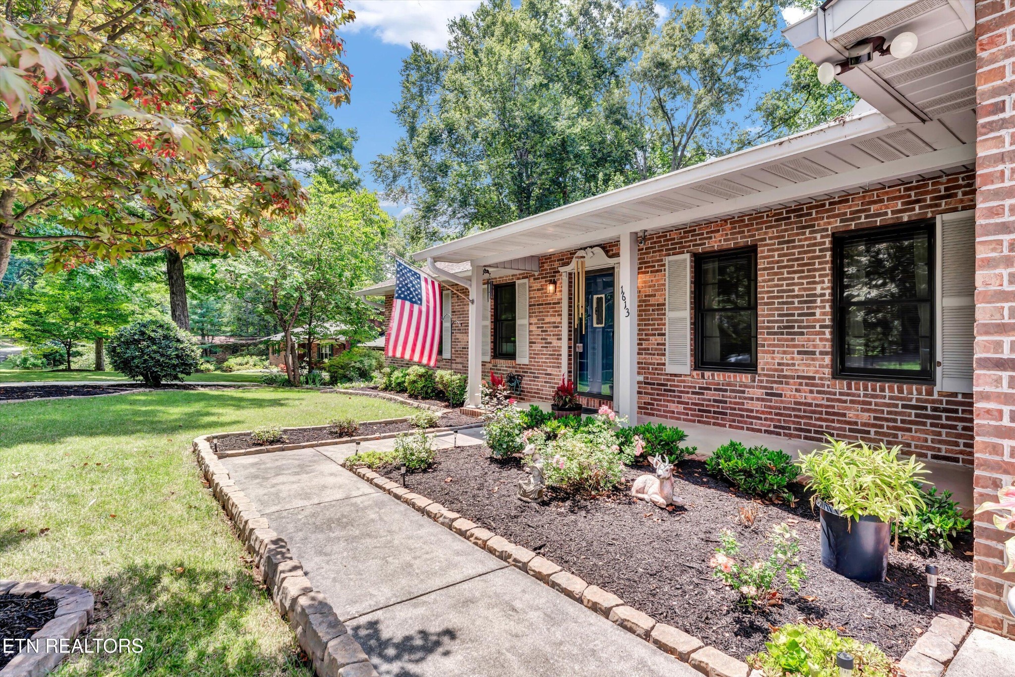 1613 McIlvaine Drive