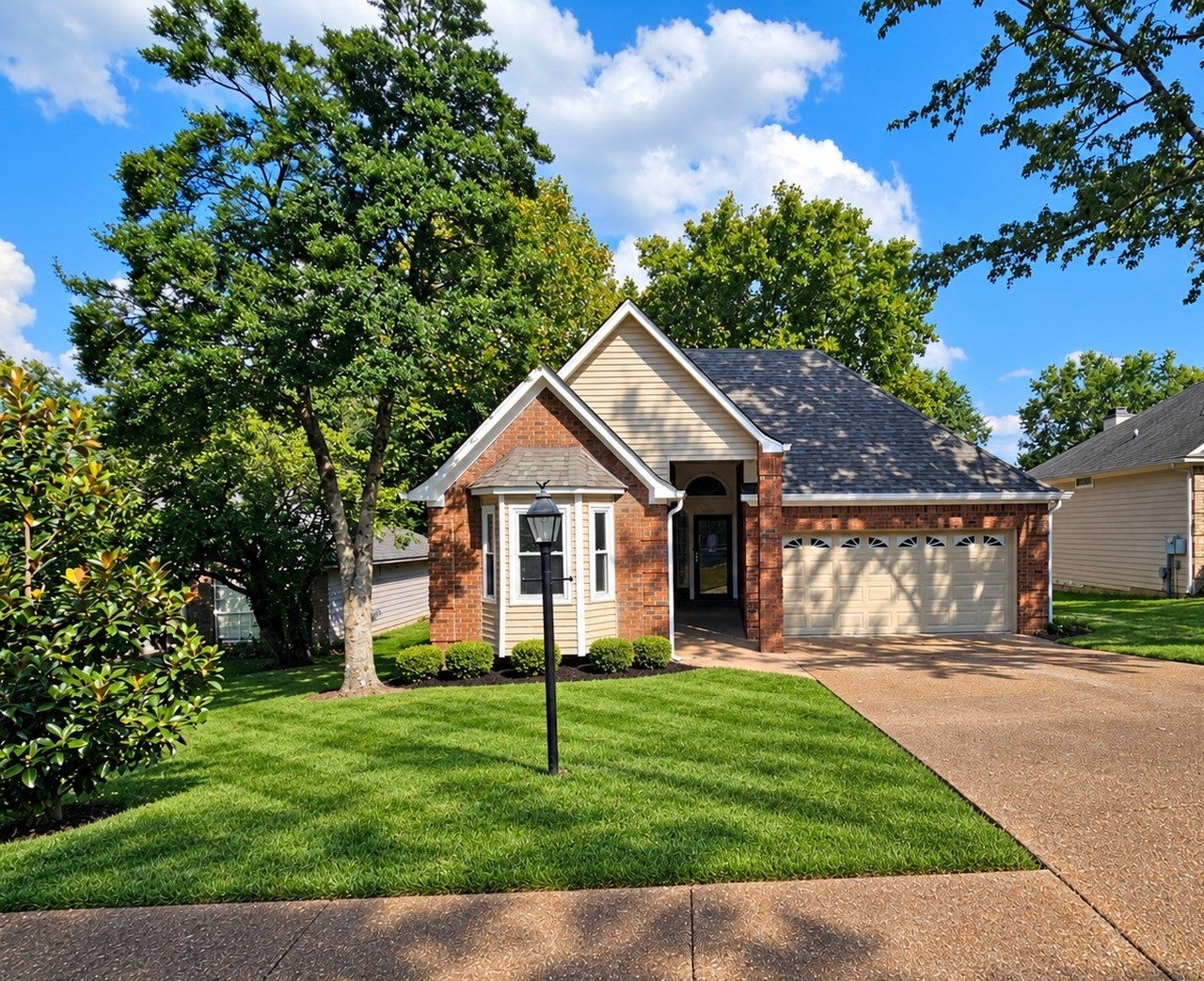 2760 Fleet Dr