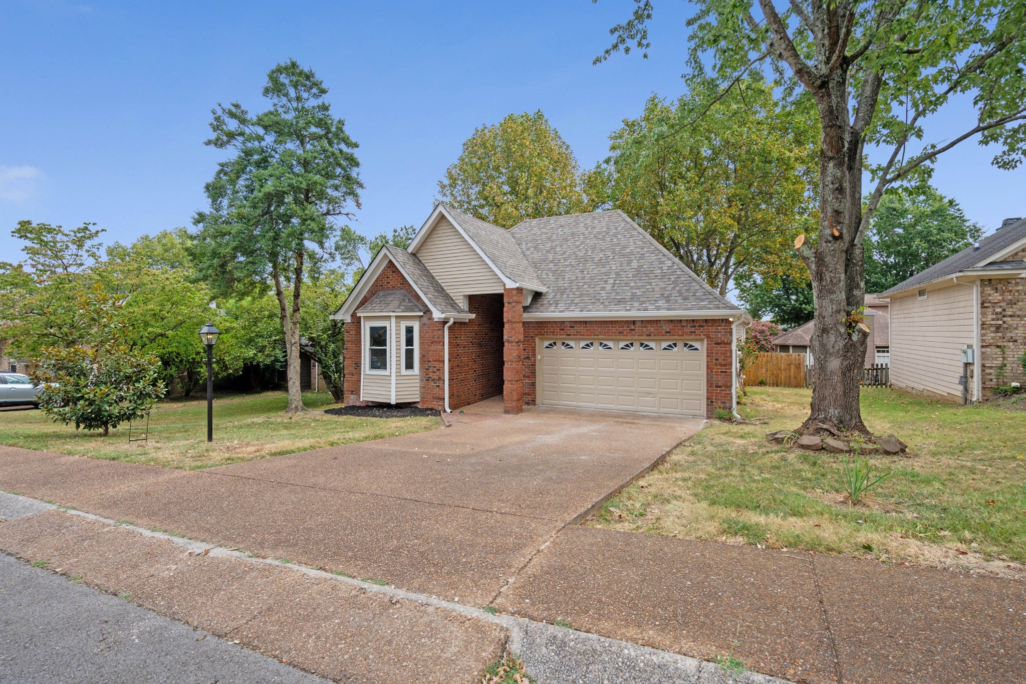 2760 Fleet Dr