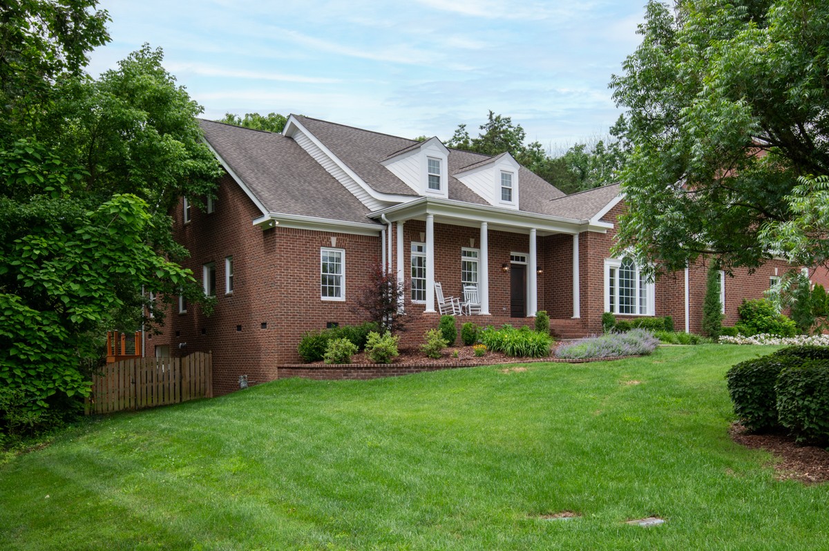 1115 Stonebridge Park Dr