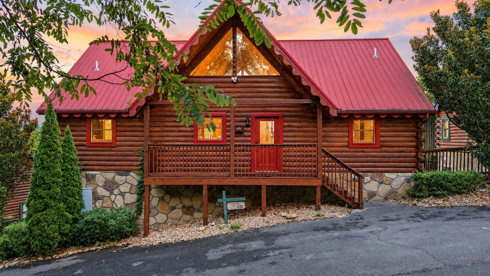 1757 Mountain Shadow Way