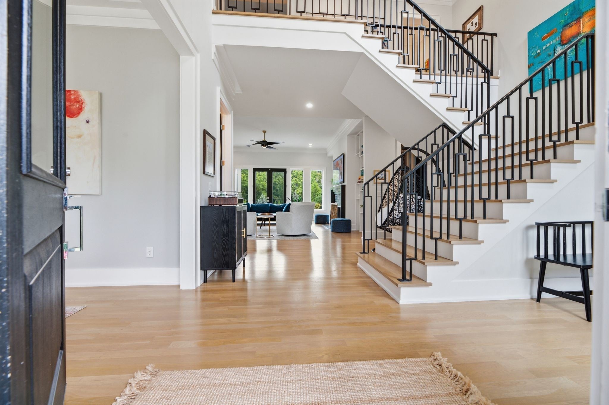 848 W Hillwood Dr